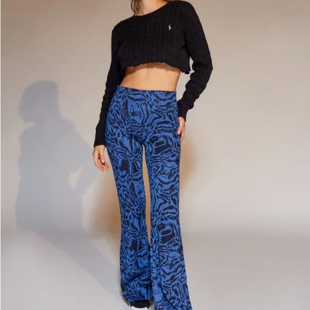 urban outfitters blue flare leggings